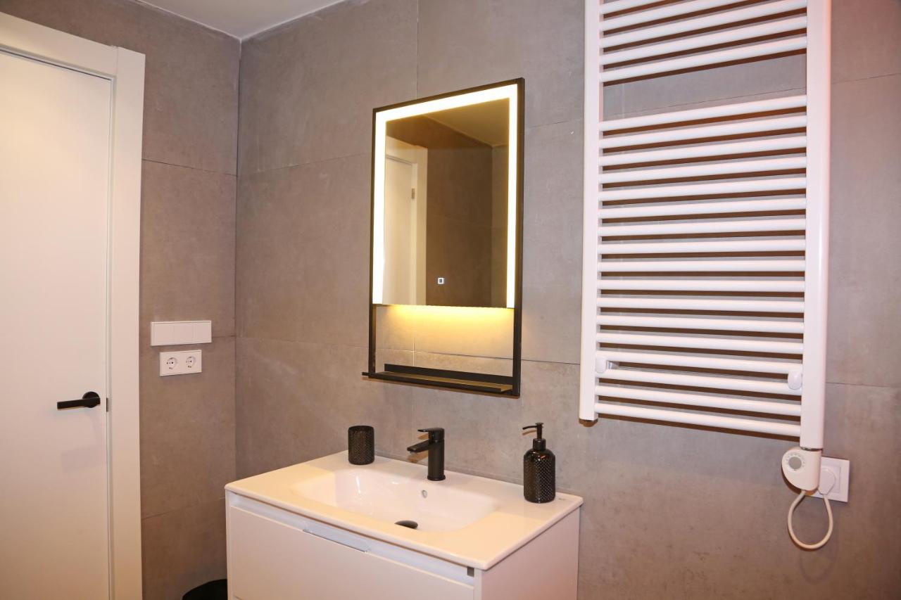 Apartamento Boutique Casco Viejo Bilbao Exterior photo